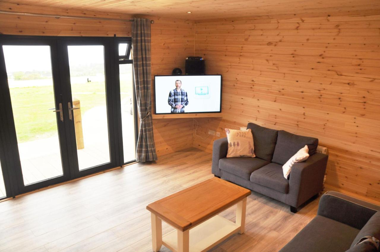 Foyle View Cabin Greencastle (Donegal) Exterior foto