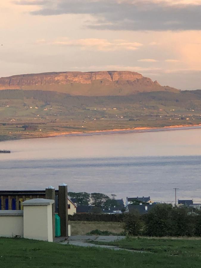 Foyle View Cabin Hotel Greencastle  Exterior foto