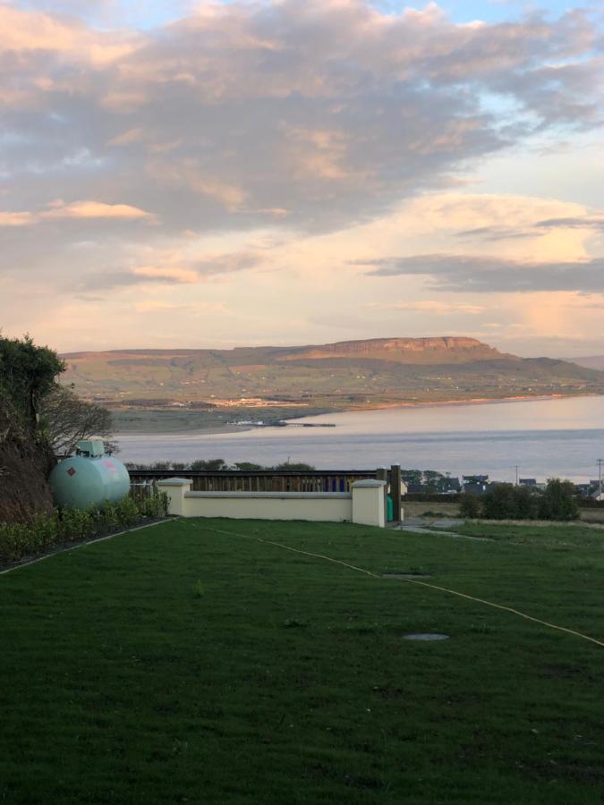 Foyle View Cabin Hotel Greencastle  Exterior foto